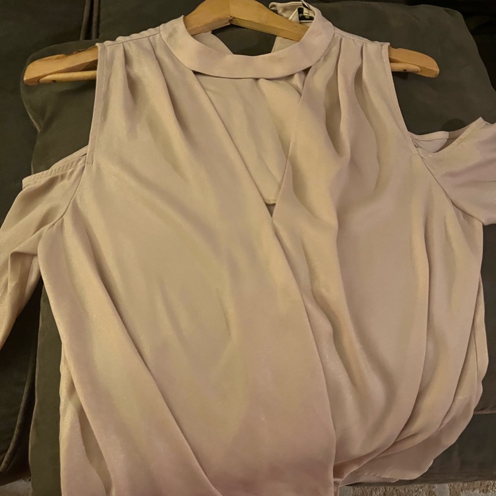 EUC gorgeous & elegant size 2 - Picture 2 of 3